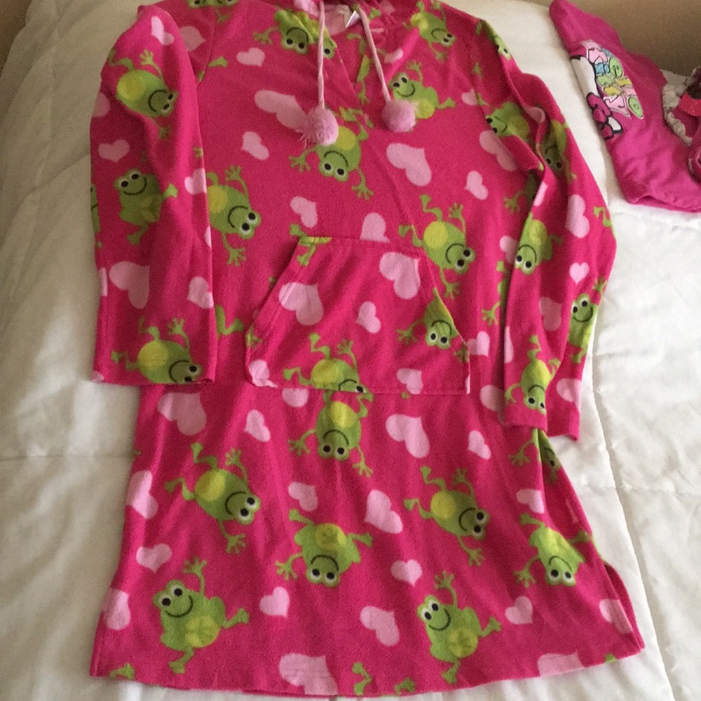 Pjs - Picture 3 of 4